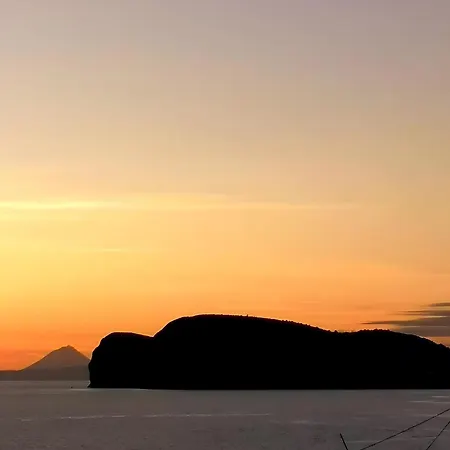 Breathe Nature - House Azores