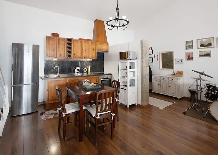 Breathe Nature - House Azores 펜션 *