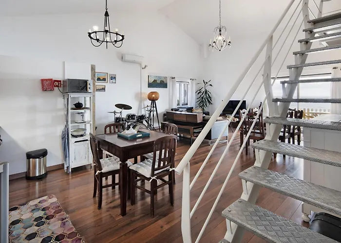 Breathe Nature - House Azores 펜션 *